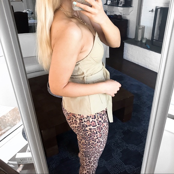 🆕 STONE BUCKLE DETAIL STRAPLESS TOP! - Picture 5 of 12